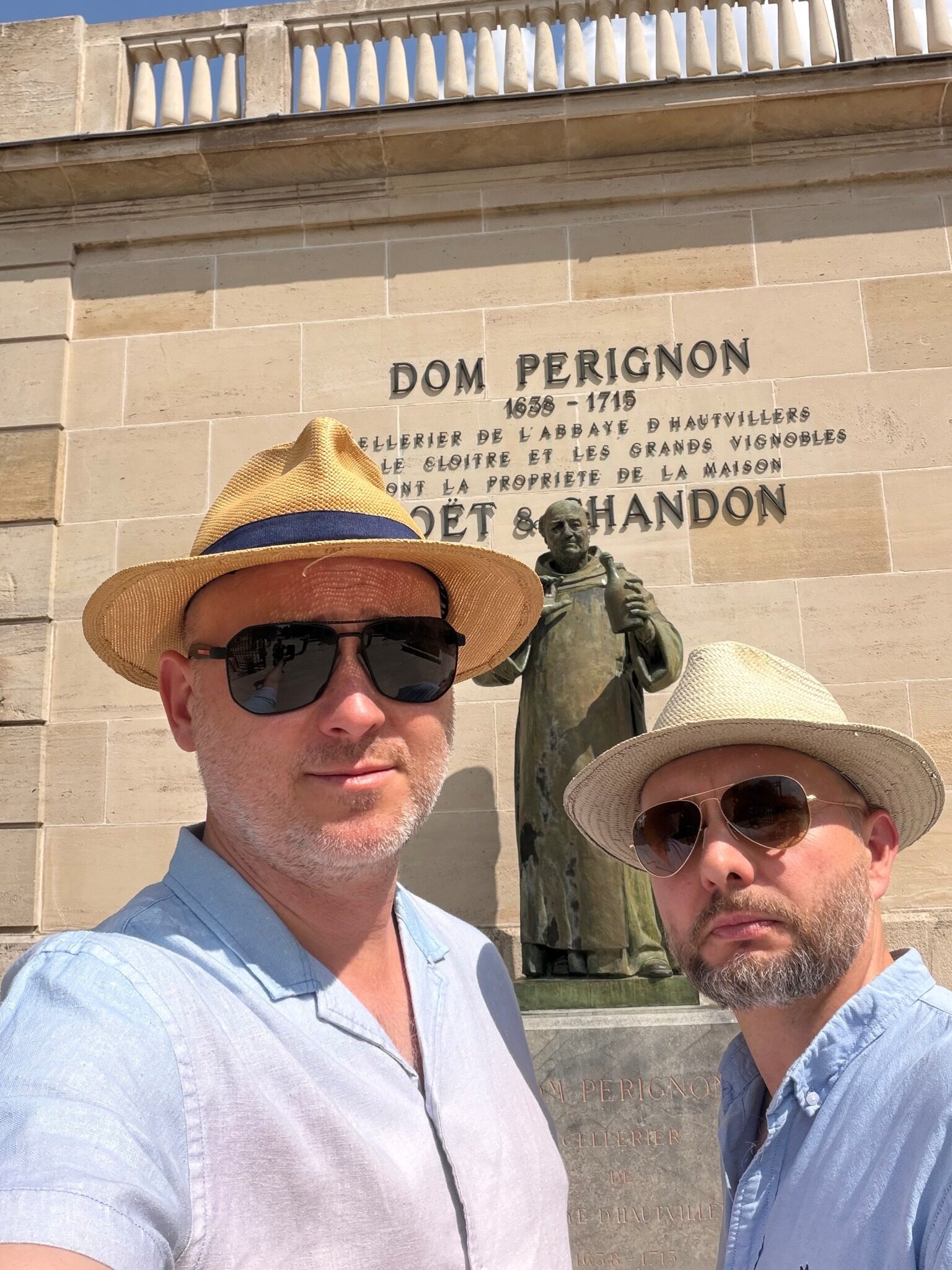 Kresten Dørup og Jakob Sand Kirk på Avenue de Champagne i Épernay
